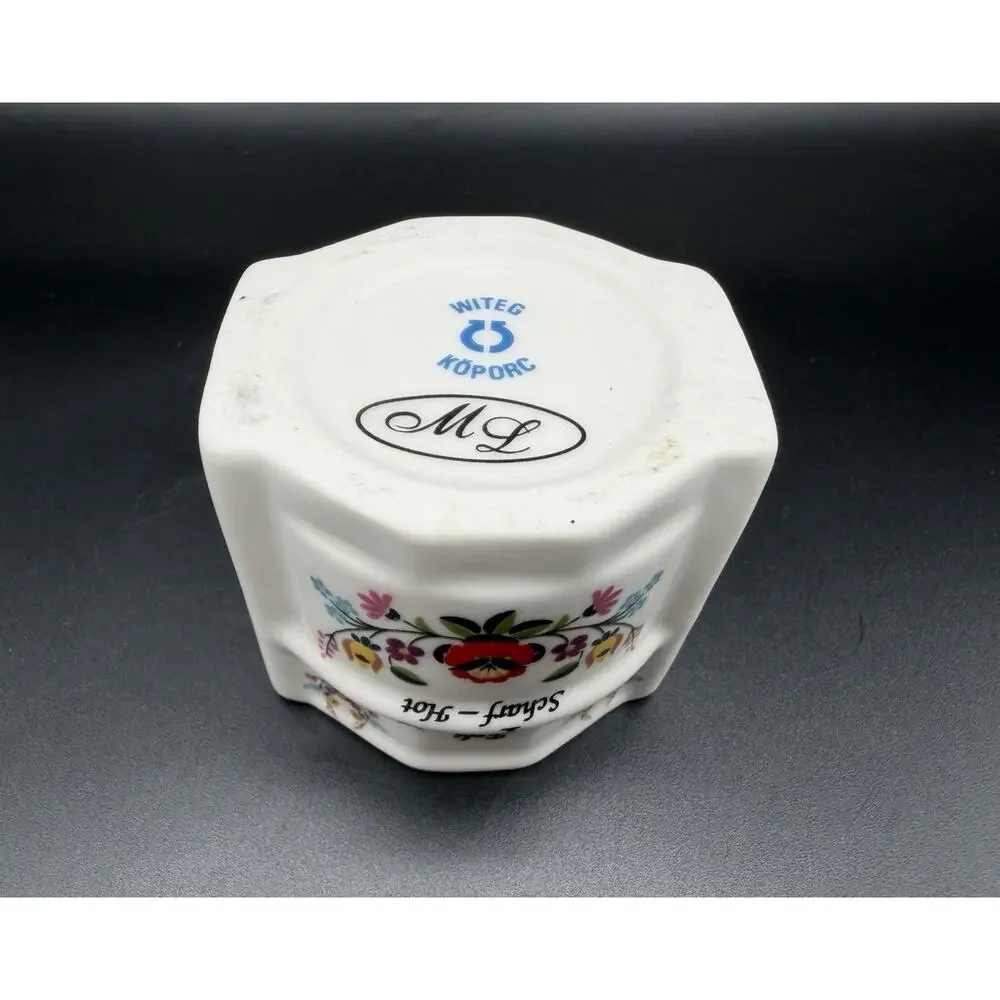Hungary PAPRIKA Floral Ceramic Lidded Spice Container 4” with Wood Scoop Vintage